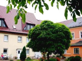 Ferienhof Schwäbe, hotel with parking in Lommatzsch