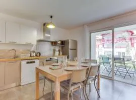 Apartment Domaine Aïga-2 by Interhome