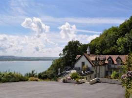 The Old Stables Aberdyfi apartment 3، شقة في أبرديفي