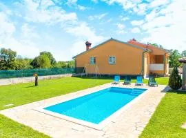 Holiday home Labud