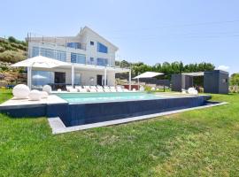 Cozy Home In Balestrate With Private Swimming Pool, Can Be Inside Or Outside, lyxhotell i Balestrate