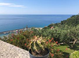 Villa Degli Ulivi B&B, hotel in Finale Ligure