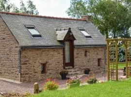 Lovely Home In Pléhédel With Wifi
