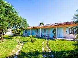 Agriturismo Is Cortillaris, hotel v mestu Càbras