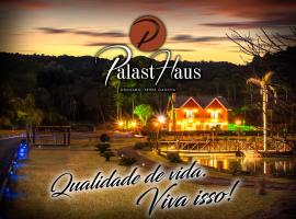 Palast Haus Pousada, hotell i Gramado