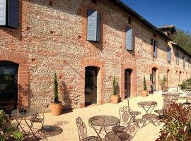 La Ferme O Délices, hotel v destinaci Mazères