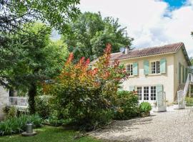 Moulin Chardonneau, hotel with parking in Eymet