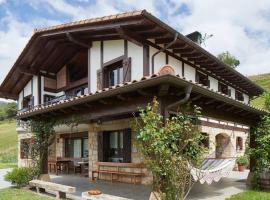 Casa rural a 10 minutos de San Sebastian, casă de vacanță din Asteasu