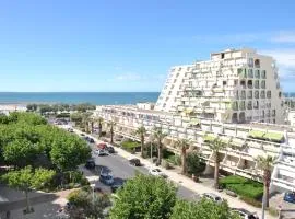 STUDIO 2-3 pers PARKING CLIM VUE PORT ET MER