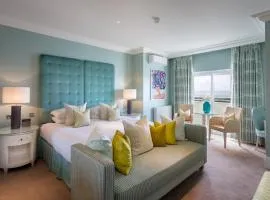 Roslin Beach Hotel