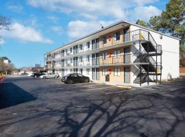 Econo Lodge, hotel near The Mall at Stonecrest, Lithonia