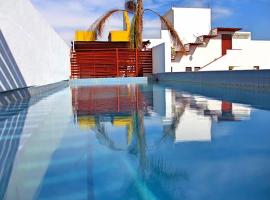 INMOTEGA - Suites TG, pet-friendly hotel in San Luis Potosí