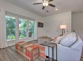 Bright Condo with Pool, 3 Blocks to Santa Rosa Beach