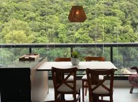 Apartamento de alto padrão em Pitangueiras, no Capitania Varam, 50mts da praia!