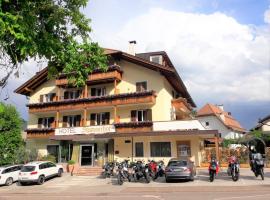 Hotel Stamserhof, hotel di Andrian