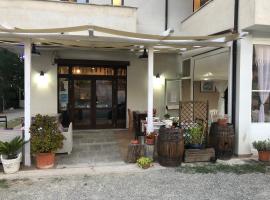 B&B La Timpa Del Cucco, hotel con parcheggio a Roccagloriosa