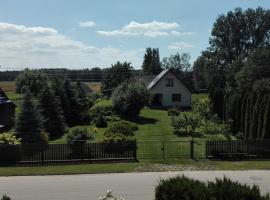 Dom w spokojnej okolicy, seoska kuća u gradu Dubicze Cerkiewne