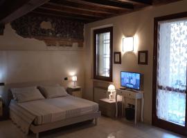 AKANTHO apartment, khách sạn ở Mantova