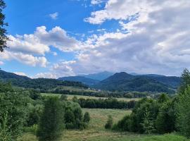 Cosy Forest Chalet, hotel in Rîşnov