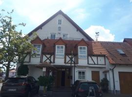 Hotel Pension Am Engelsberg, hotell i Sommerach