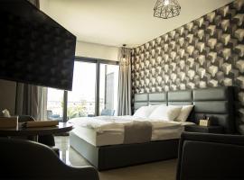 Jimmy's Suites, hotel near Finikoudes Beach, Larnaca
