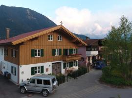 Ferienhaus Kupferschmied, hotel near Am Ried Ski Lift, Farchant
