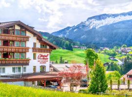 Hotel Almhof, hotel em Riezlern