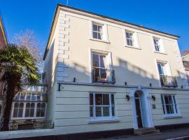 Ashburton Court, guest house in Ashburton