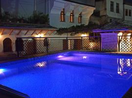 Boutique Hotel Praga, hotel med pool i Gjirokast&euml;r