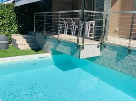 Casa Eva con piscina privata: Moniga'da bir daire