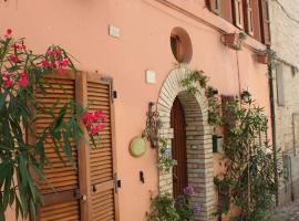 B&B MAMMA ARI, hotel en Fermo