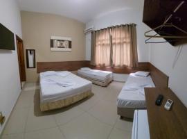 Suites Santa Terezinha, hotel a Aparecida