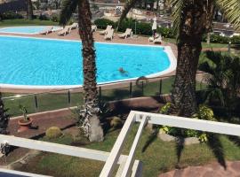 Suite Monte Golf à Playa del Cura, Grande Canarie, le Soleil toute l’année, ici c’est possible ! – hotel w mieście Playa del Cura