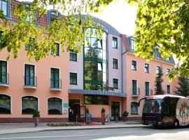 Brandiser Parkhotel – hotel z parkingiem w mieście Machern