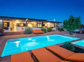 Villa Agave // Villa Cardón、プエルト・カレロのヴィラ