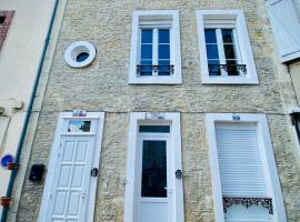 Gîte « Au bord des Embruns », hôtel à Grandcamp-Maisy près de : La Pointe du Hoc