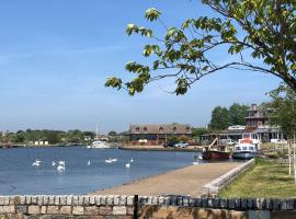 Swan View, Oulton Broad，洛斯托夫特的公寓