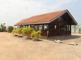Upper Inchaban beachfront apartment