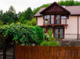 Casa NITU, cabaña o casa de campo en Racoviţa