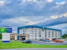 Holiday Inn Express Hotel & Suites Pigeon Forge, an IHG Hotel, resort en Pigeon Forge