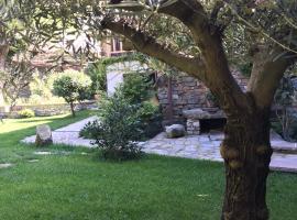 Number 10 Locanda B&B, hotel v destinaci Belvedere Langhe