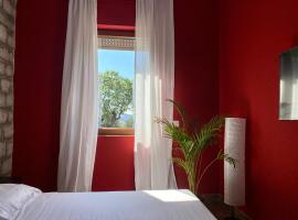 Bombrelais: Apice'de bir otel