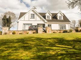 Moat Holiday Rental, hotel in Lisnaskea