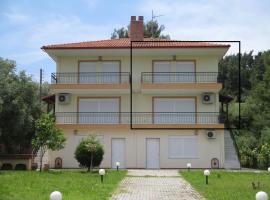 Seaside House 2, hotel u Polihronou