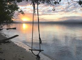 Tranquility Island Eco Dive Resort, хотелски комплекс в Moso Island