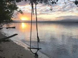 Tranquility Island Eco Dive Resort、Moso Islandのバンガロー