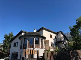 Les Apparts de la Tourronde, hotel sa Chorges
