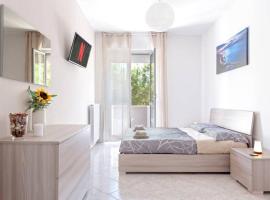 [FREE PARKING] Appartamento 5 STELLE elegante con suite, hotel in zona PalaLivorno, Livorno