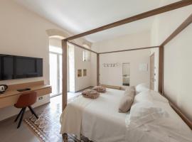 METEORON Luxury Rooms, hotel with jacuzzis in Matera