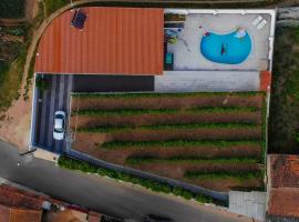 Casinha das Bonecas - Casa com Piscina Privada, villa à Aveiro